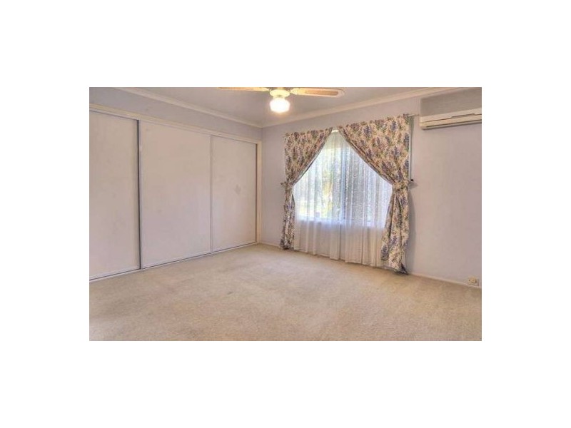 43 Mackellar Dr, Boronia Heights QLD 4124