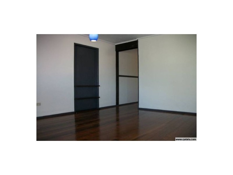 76 Diamond St, Riverview QLD 4303