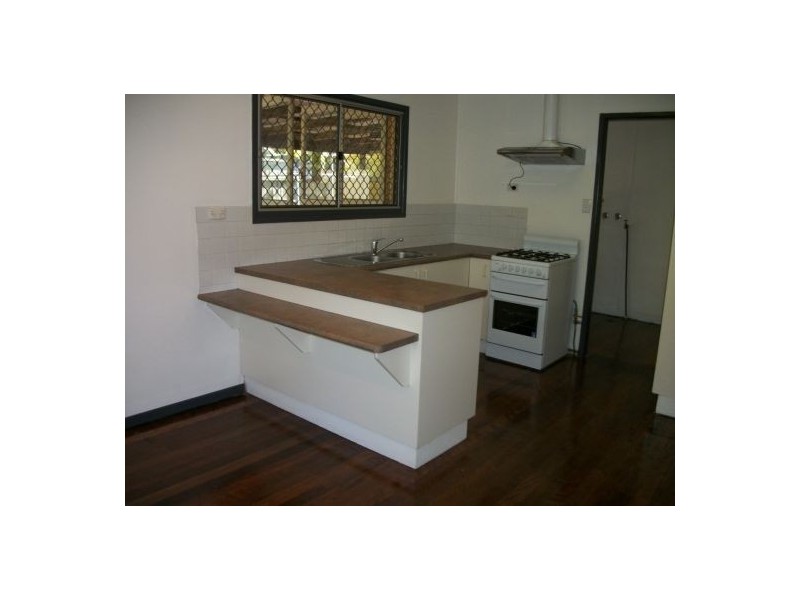 76 Diamond St, Riverview QLD 4303