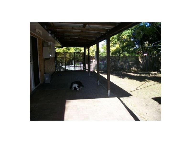 76 Diamond St, Riverview QLD 4303