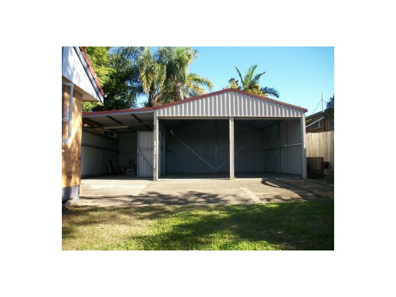 76 Diamond St, Riverview QLD 4303