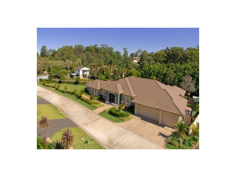 2/106 Dennis Rd, Springwood QLD 4127