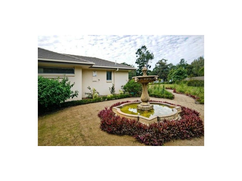 2/106 Dennis Rd, Springwood QLD 4127