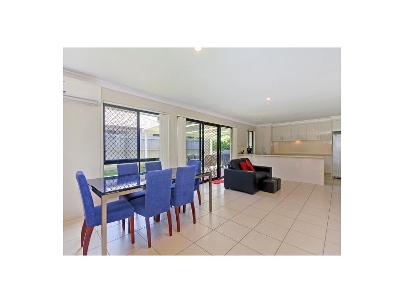 33 REARDON ST, Calamvale QLD 4116