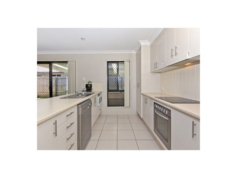 33 REARDON ST, Calamvale QLD 4116