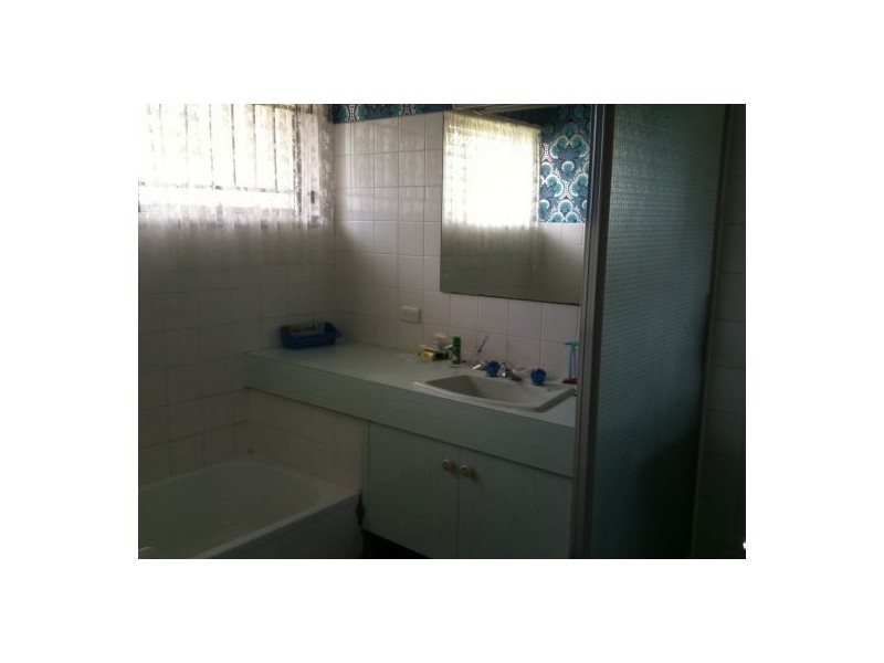 14 Avocado St, Macgregor QLD 4109