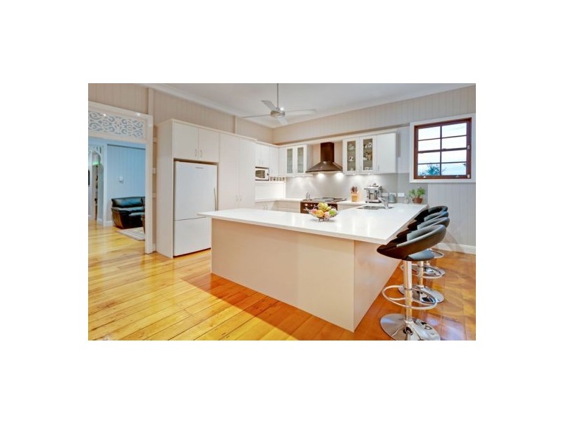 49 Rita Street, Holland Park QLD 4121