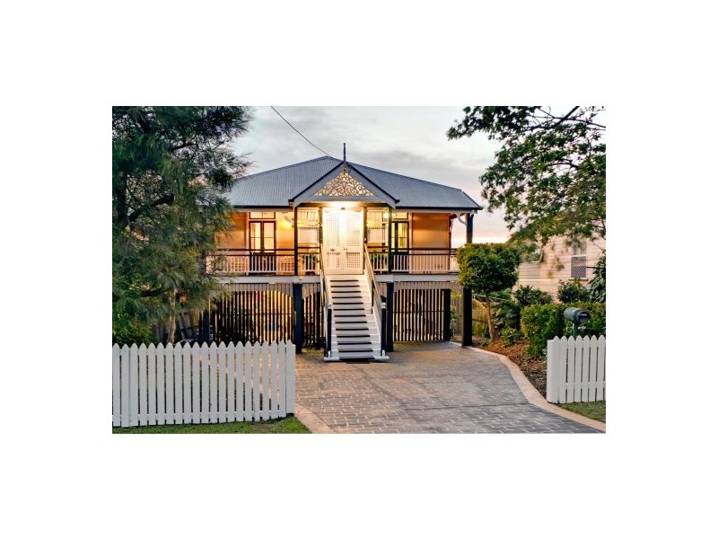 49 Rita Street, Holland Park QLD 4121