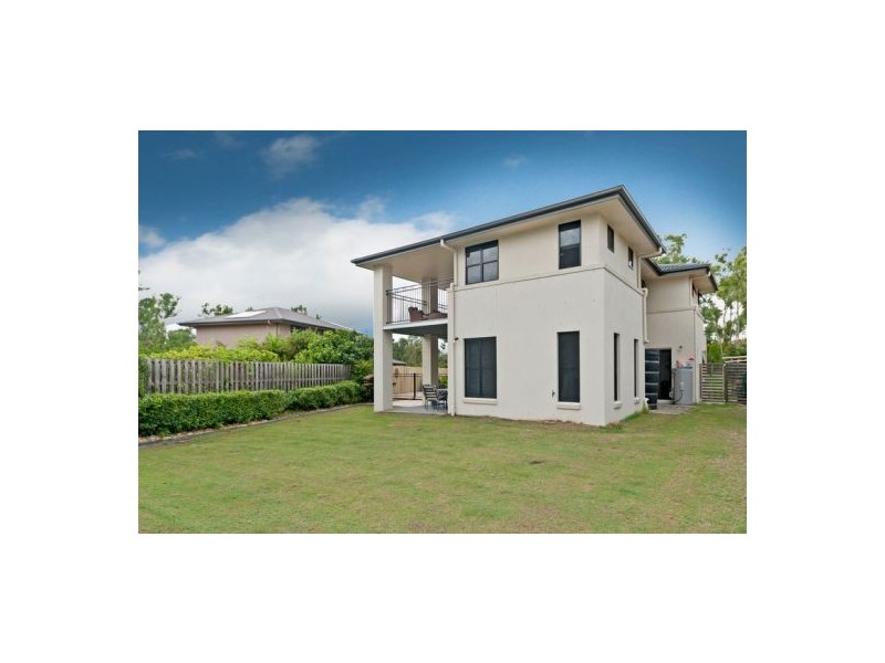 5 Watheroo Pl, Parkinson QLD 4115