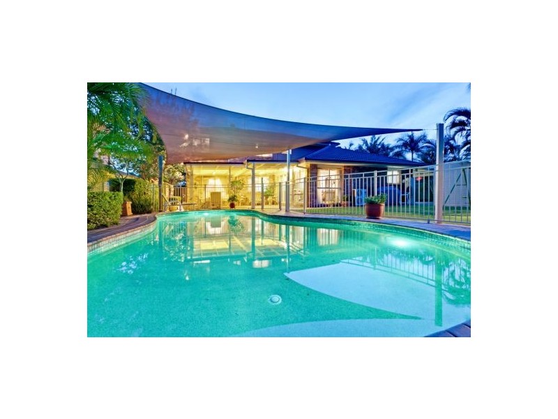 6 Geneva Close, Parkinson QLD 4115