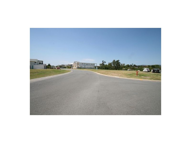 Lot 7 The Boulevarde, Benowa QLD 4217