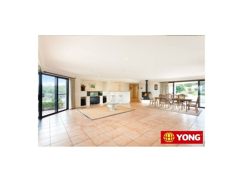 410 Grandview Road, Pullenvale QLD 4069