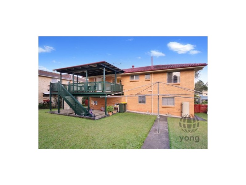 65. Granadilla Street, Macgregor QLD 4109