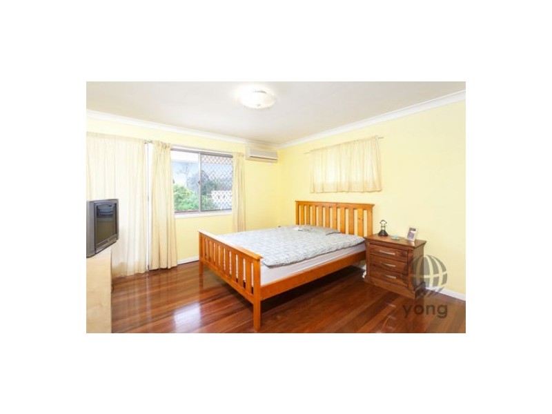 65. Granadilla Street, Macgregor QLD 4109