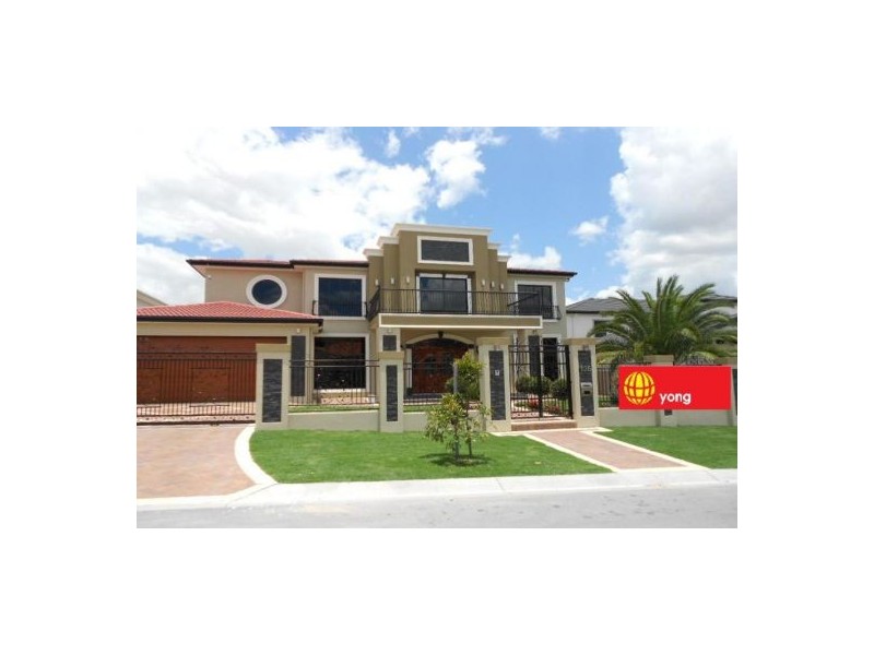 136 Hawthorn Cct, Stretton QLD 4116