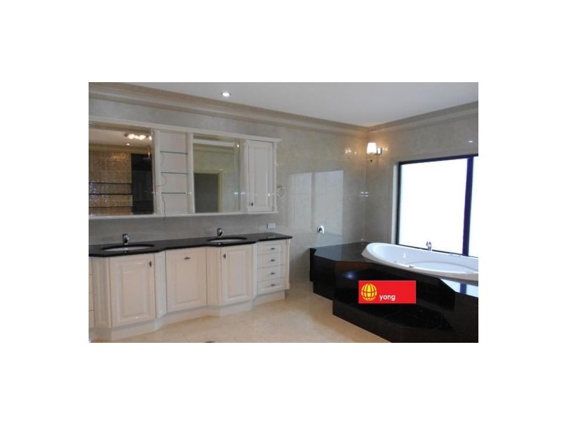 136 Hawthorn Cct, Stretton QLD 4116