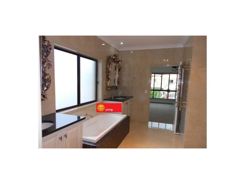 136 Hawthorn Cct, Stretton QLD 4116