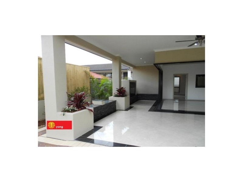 136 Hawthorn Cct, Stretton QLD 4116