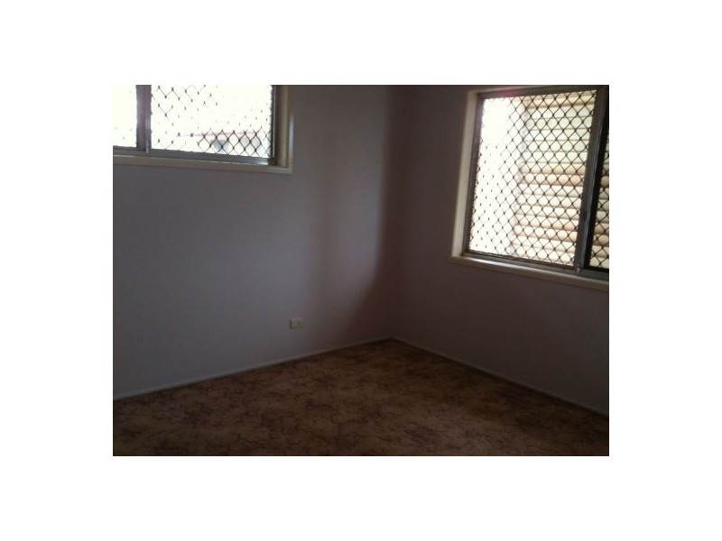 34 Amsterdam ST, Wishart QLD 4122