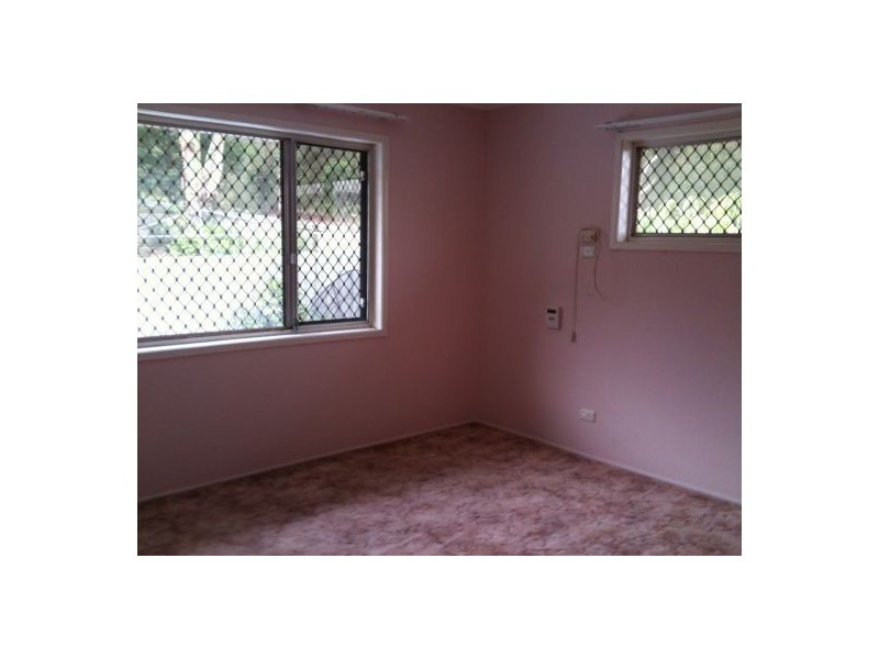 34 Amsterdam ST, Wishart QLD 4122