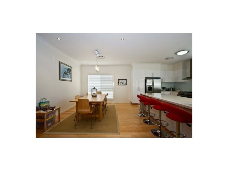 18 Pinnacle Place, Eight Mile Plains QLD 4113