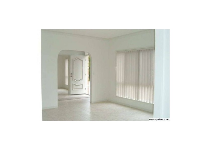 9 Tallowood Way, Sunnybank Hills QLD 4109