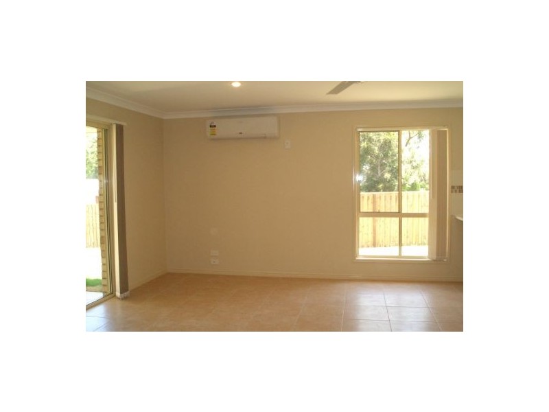 15 Siedofsky Street, Redbank Plains QLD 4301