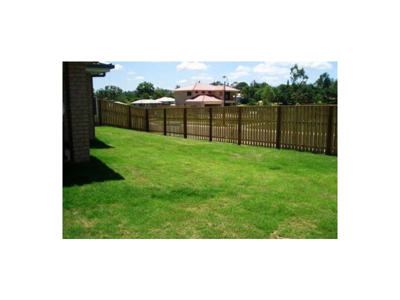 15 Siedofsky Street, Redbank Plains QLD 4301
