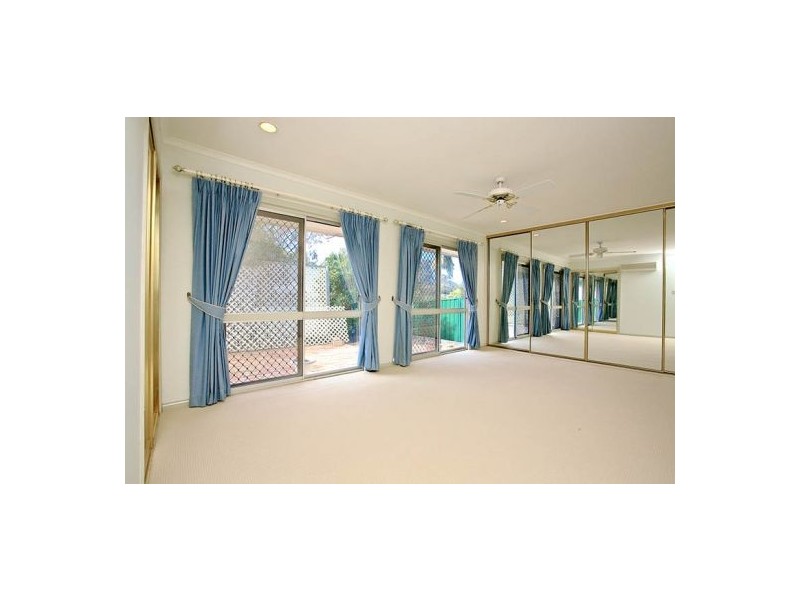 12 Clivia Crescent, Daisy Hill QLD 4127