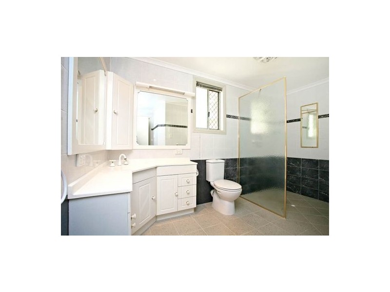 12 Clivia Crescent, Daisy Hill QLD 4127