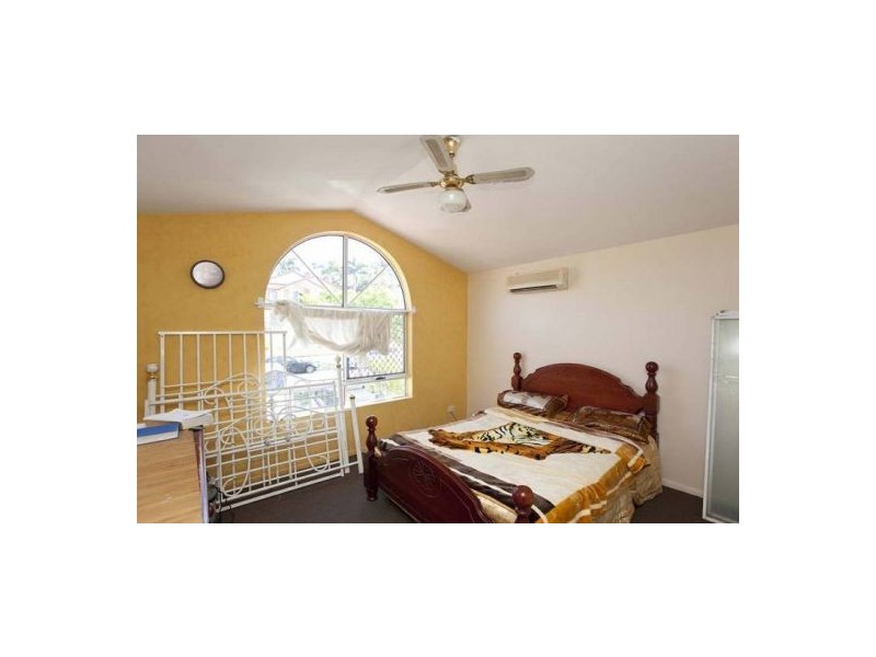 4 Marianna Street, Mansfield QLD 4122