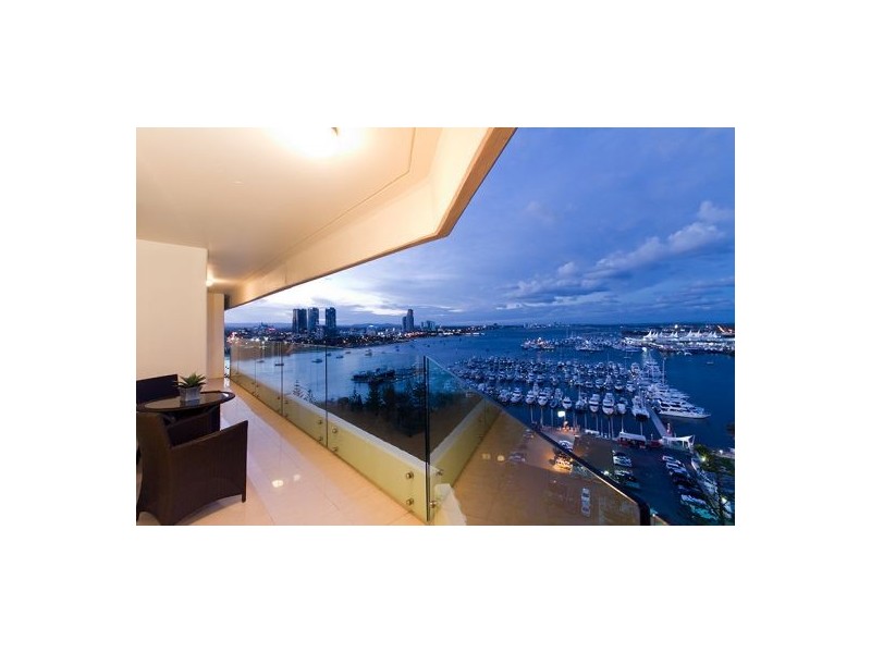 42/18 Macarthur Parade, Main Beach QLD 4217