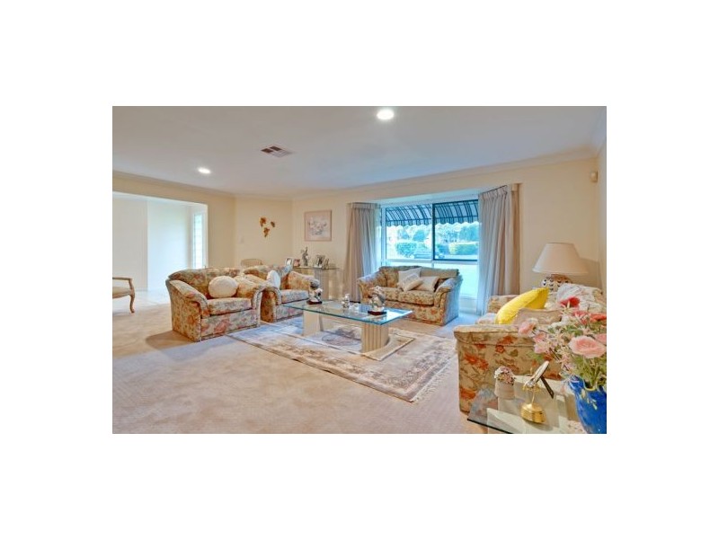 5 Linnet Cl, Calamvale QLD 4116