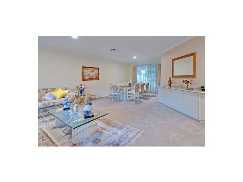 5 Linnet Cl, Calamvale QLD 4116