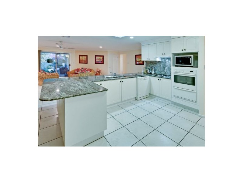 5 Linnet Cl, Calamvale QLD 4116