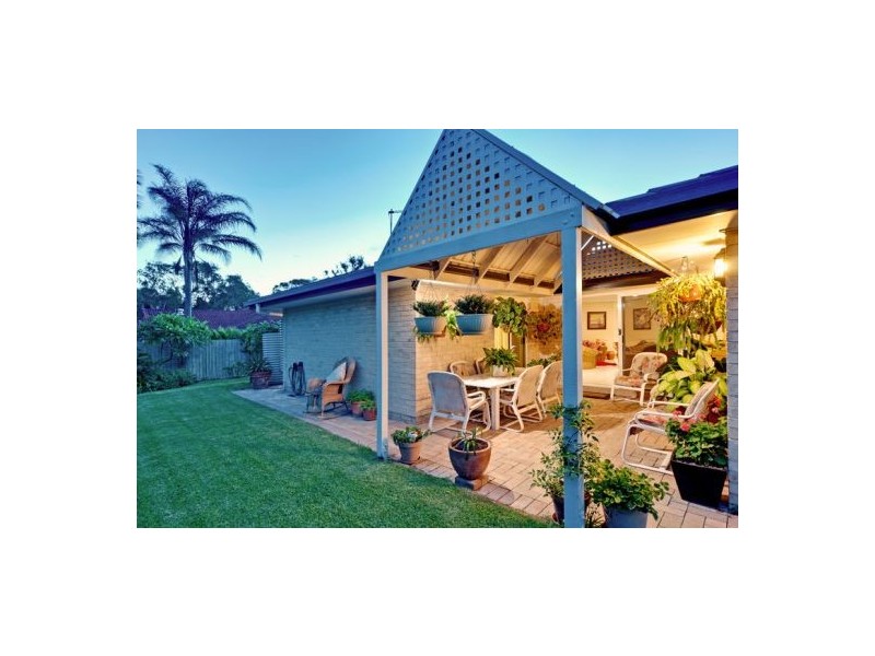 5 Linnet Cl, Calamvale QLD 4116