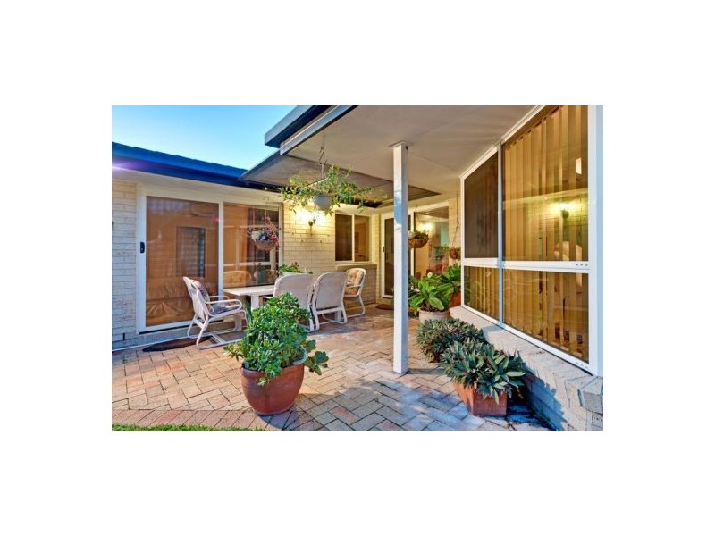 5 Linnet Cl, Calamvale QLD 4116