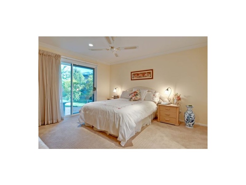 5 Linnet Cl, Calamvale QLD 4116