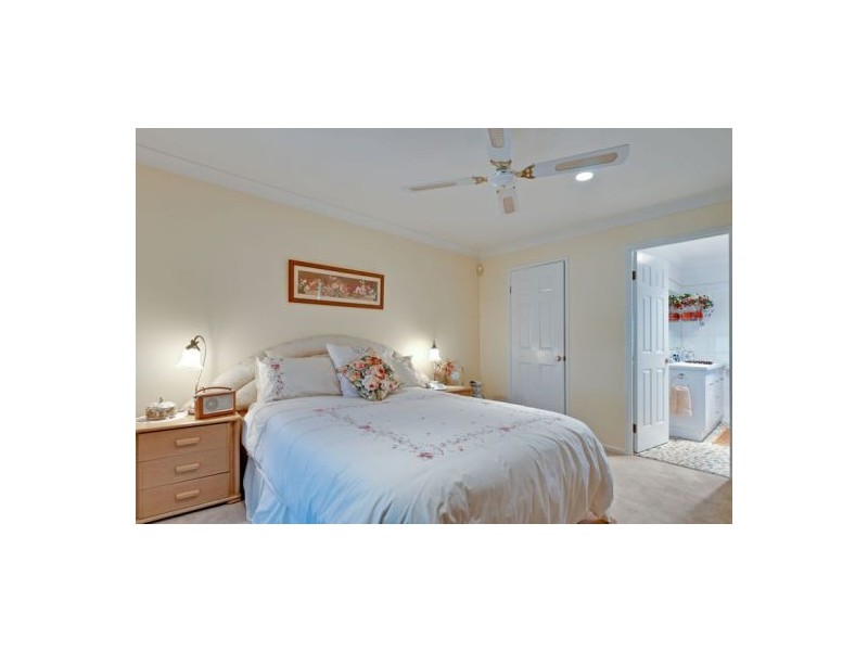 5 Linnet Cl, Calamvale QLD 4116