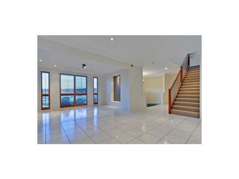 12 Triantha Ct, Albany Creek QLD 4035