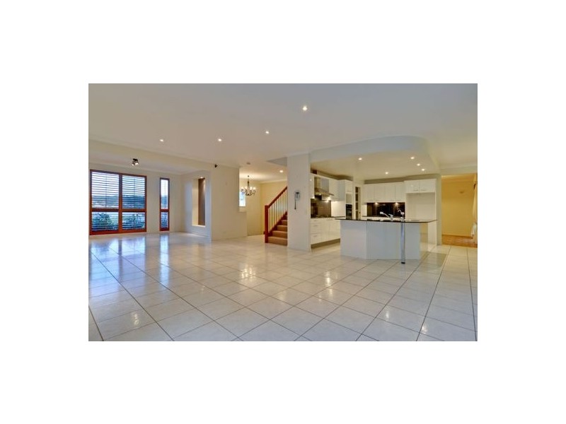 12 Triantha Ct, Albany Creek QLD 4035