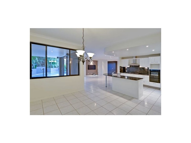 12 Triantha Ct, Albany Creek QLD 4035