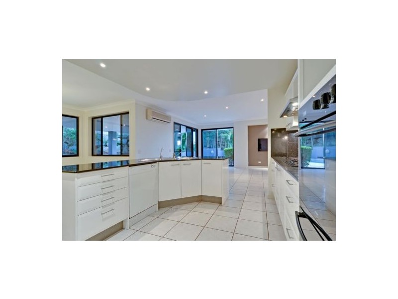 12 Triantha Ct, Albany Creek QLD 4035