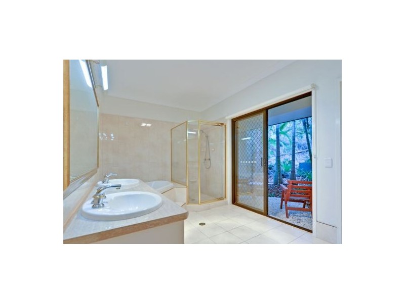 12 Triantha Ct, Albany Creek QLD 4035