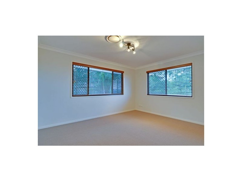 12 Triantha Ct, Albany Creek QLD 4035