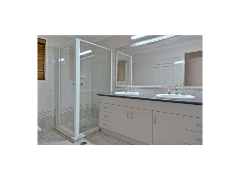 12 Triantha Ct, Albany Creek QLD 4035