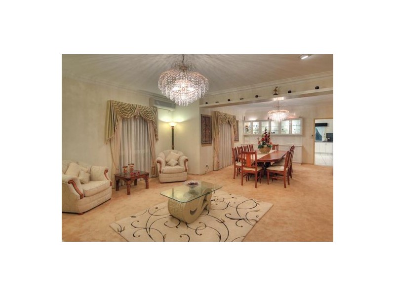 6 Garden Ct, Sunnybank Hills QLD 4109