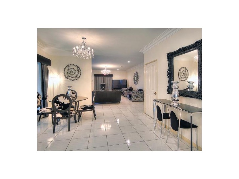 6 Garden Ct, Sunnybank Hills QLD 4109