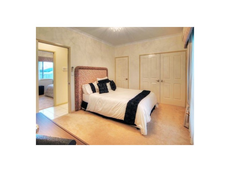 6 Garden Ct, Sunnybank Hills QLD 4109