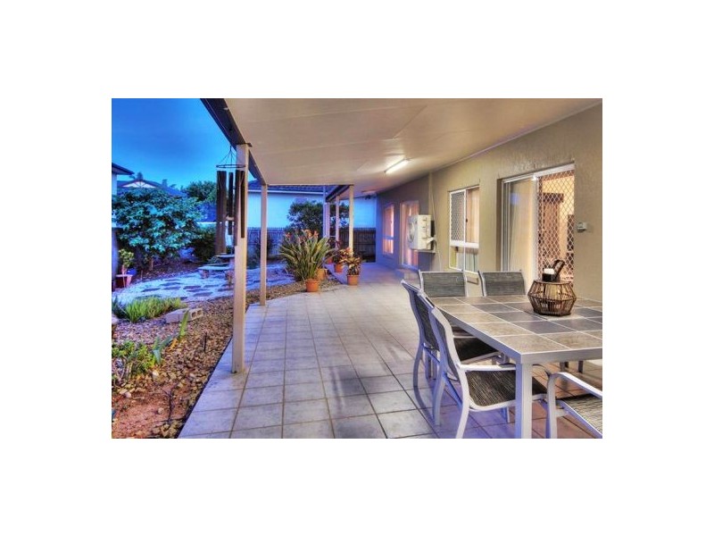 6 Garden Ct, Sunnybank Hills QLD 4109